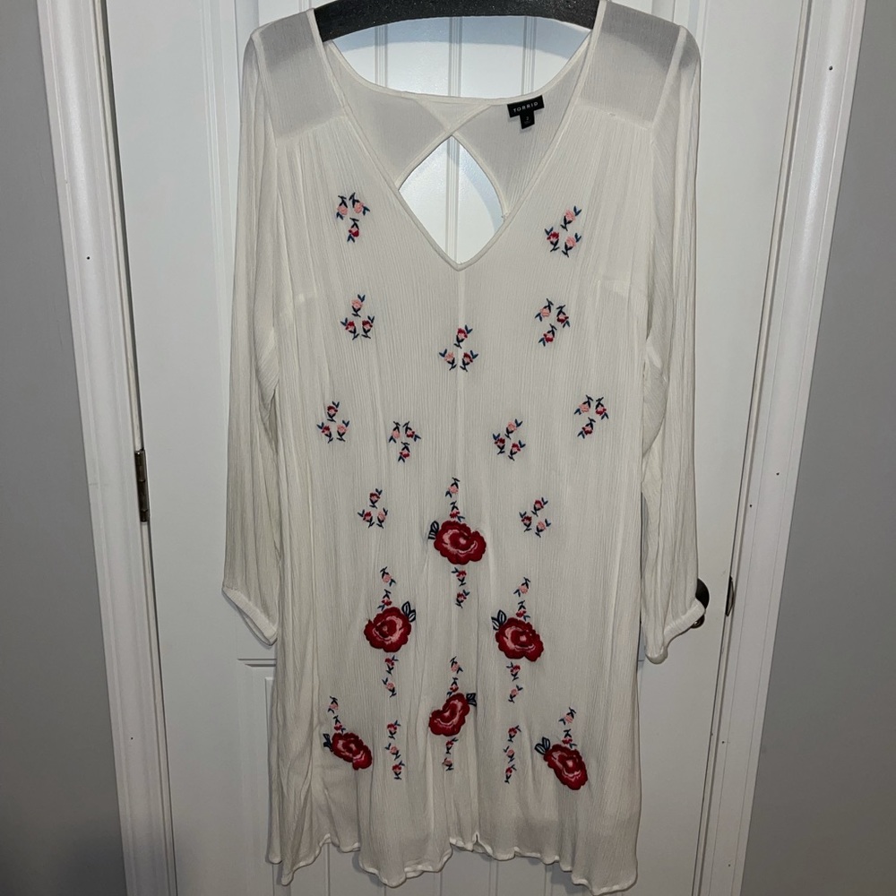 White Plus size dress from Torrid